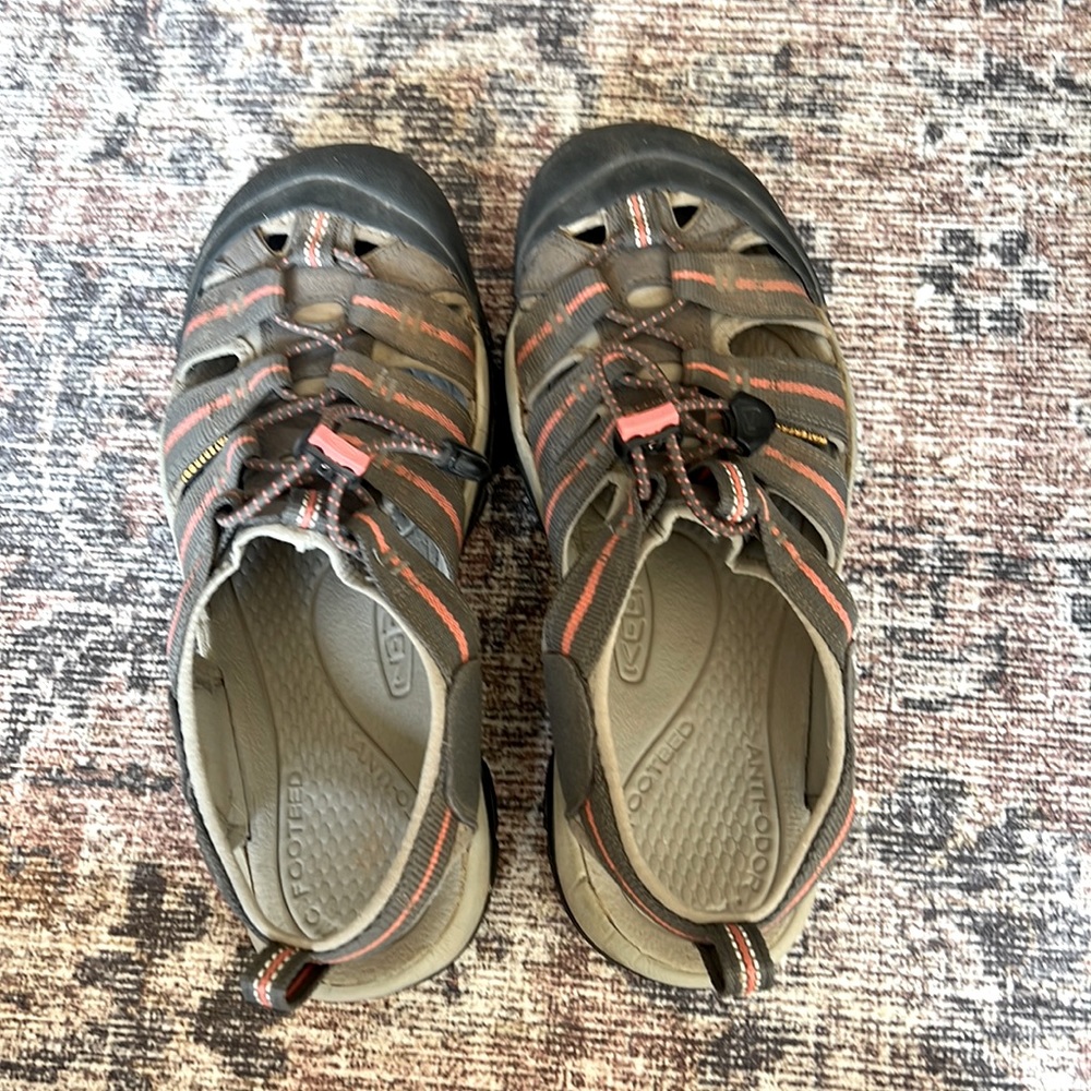 Waterproof 9 women keens